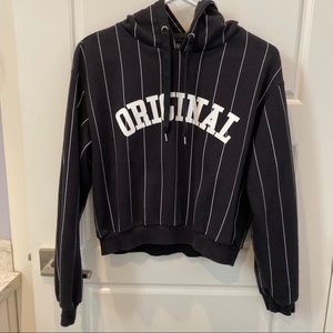 2/$18 H&M Black Striped “original” Cropped Hoodie Size M
